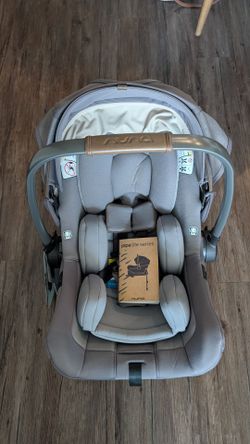 Nuna Pipa Lite (2021) + Base – Excellent Condition