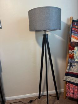 Floor lamp