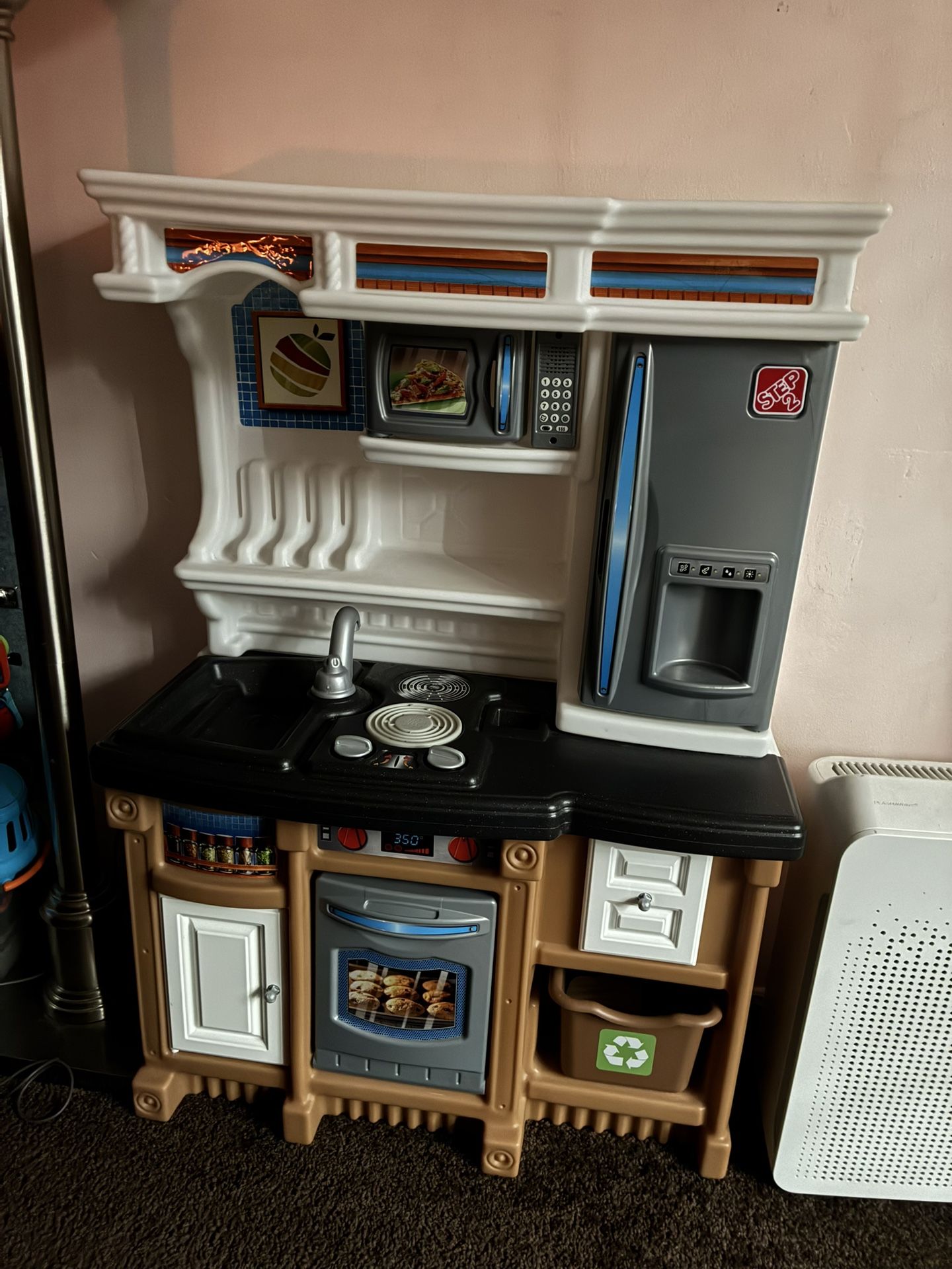 Play Kitchen