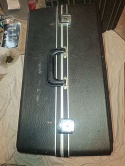 Vintage Black Carrying Case