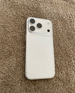iPhone 17 Pro {{256GB}}