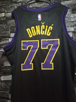 Lakers Dončić 77 Jersey 