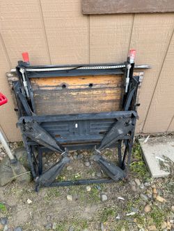 Craftsmen vise table