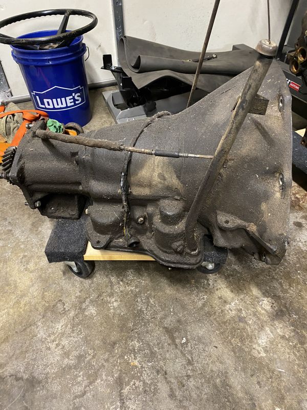 1972 international scout 2 torqueflite 727 automatic 4x4 transmission for Sale in Long Beach, CA