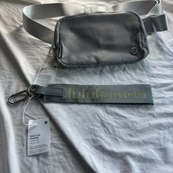 Lululemon Silver Grey Bundle Set Everywhere Belt Bag And Never Lost Keychain 