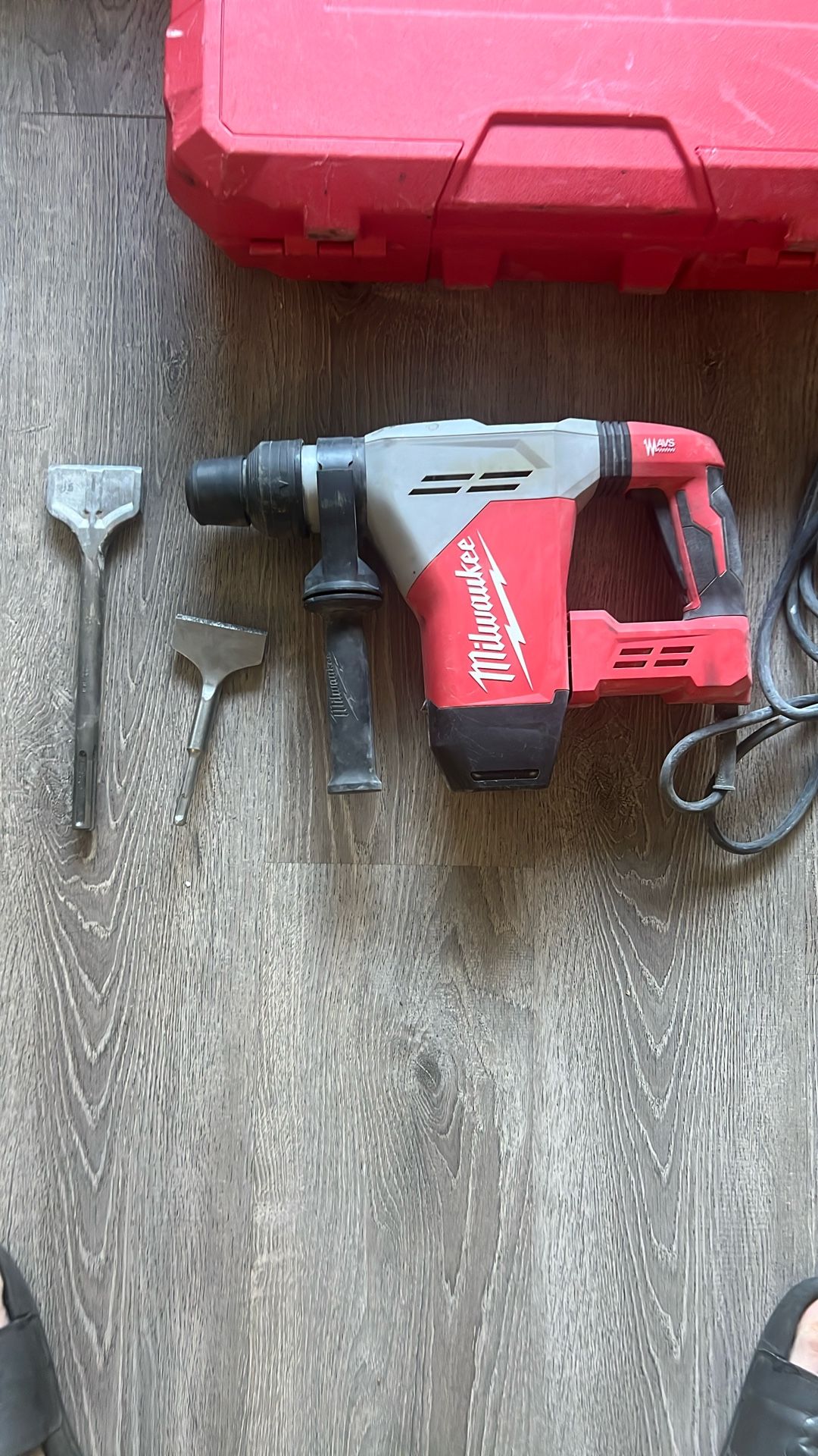 Milwaukee Roto hammer