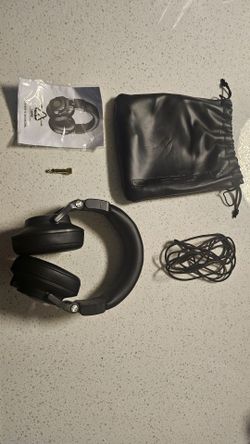 Sterling S452 DJ Headphones