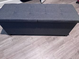 Storage ottoman