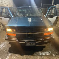 1993 Chevrolet Suburban on offerup