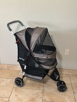 Rodoo pet stroller brand new