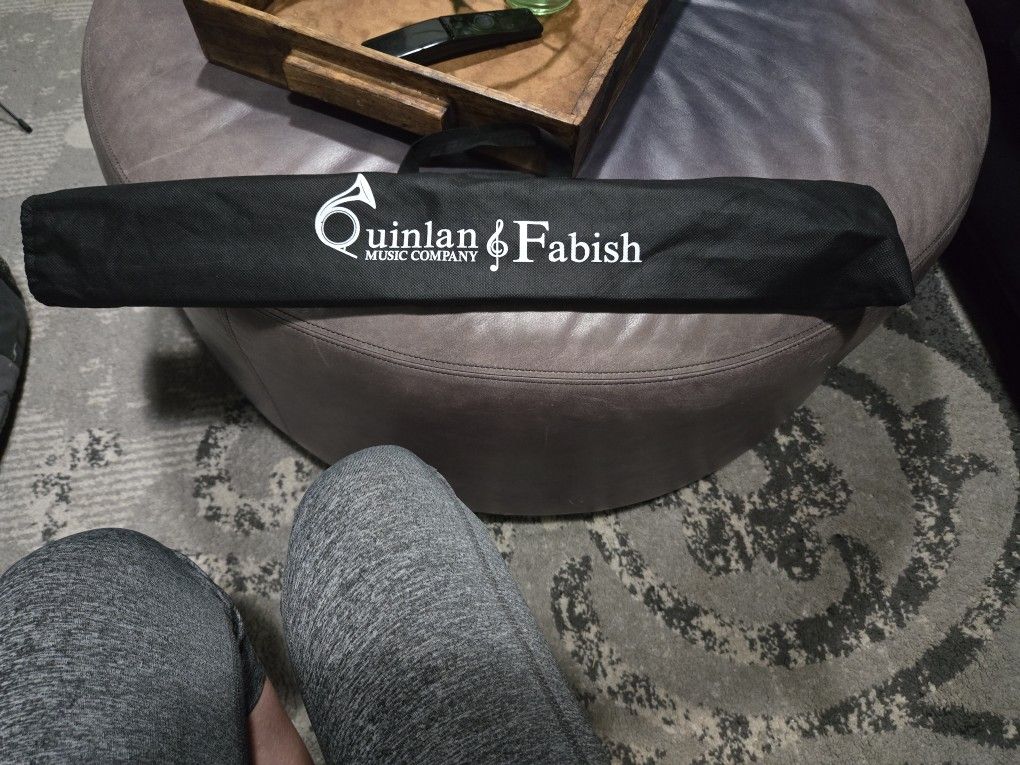 Quinlan and Fabish Music Stand