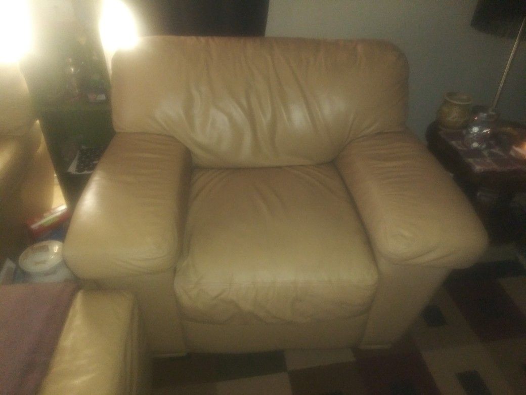 Chairs &ottoman for Sale in Gladstone, OR OfferUp