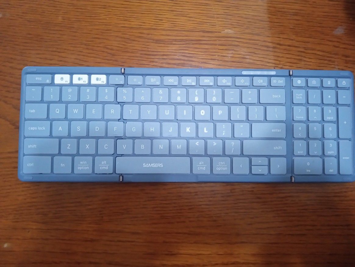 Bluetooth Travel Keyboard