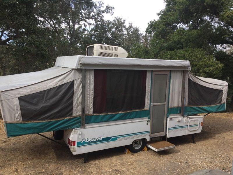 1994 Coleman Avalon Popup Trailer