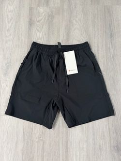 Black Lululemon Athletic Shorts men’s, size small