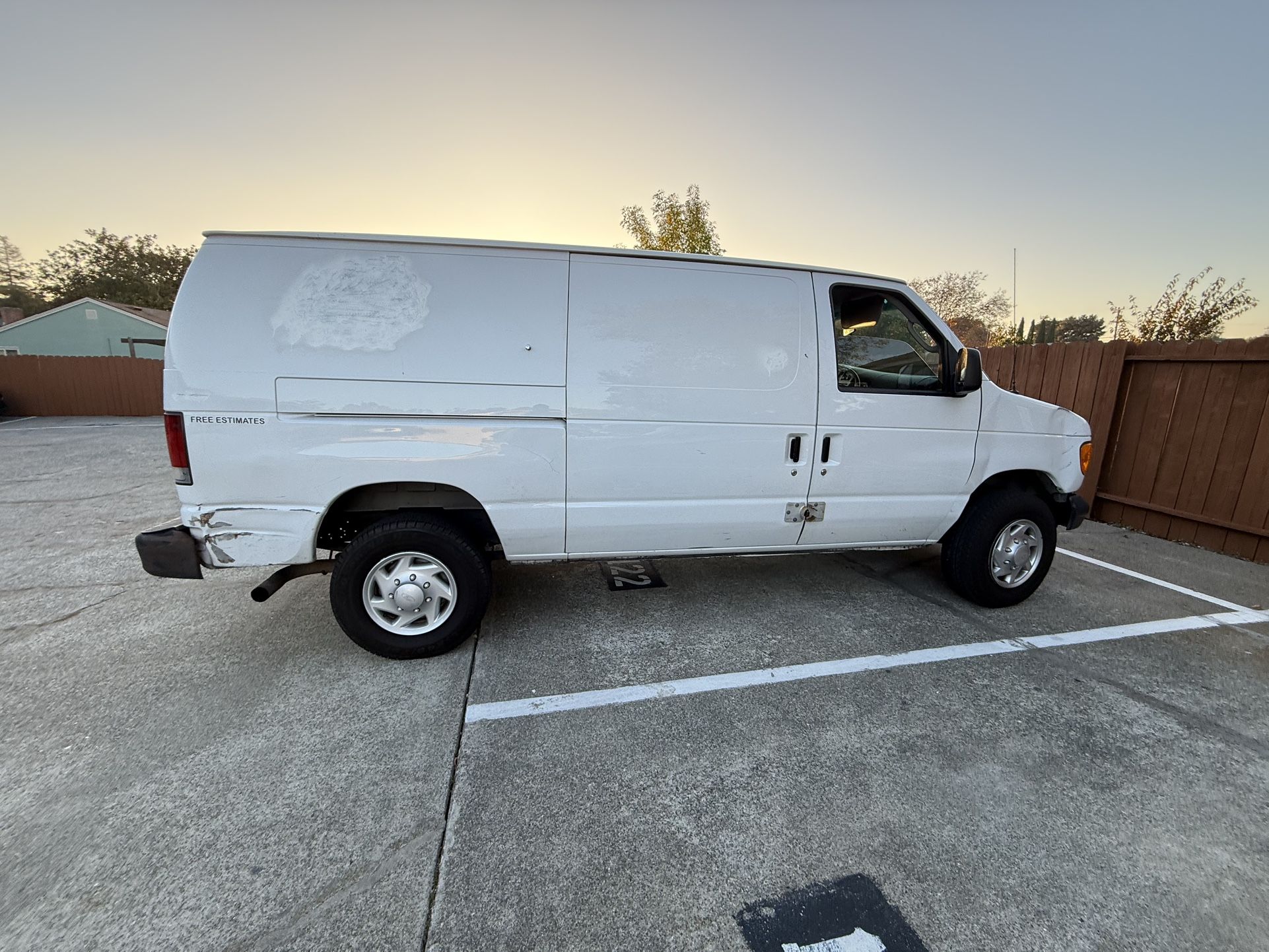 2006 Ford E-350