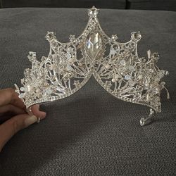 Silver Tiara For Wedding Or Quinceanera! Never Worn!