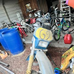 200cc Yamaha Dirt Bike