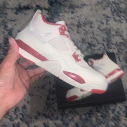 Air Jordan 4 Valentine’s Day 
