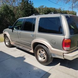 2000 Ford Explorer Eddie Bower