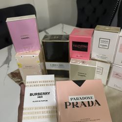 Venta De Perfume Y Sudaderas Y Pans 