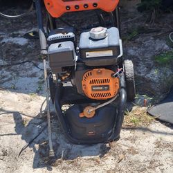 2800 PSI PRESSURE WASHER 
