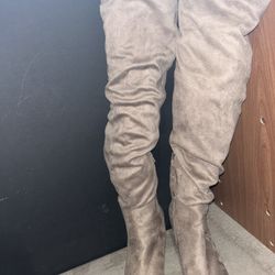 Size 9 Tan Over The Knee Boots
