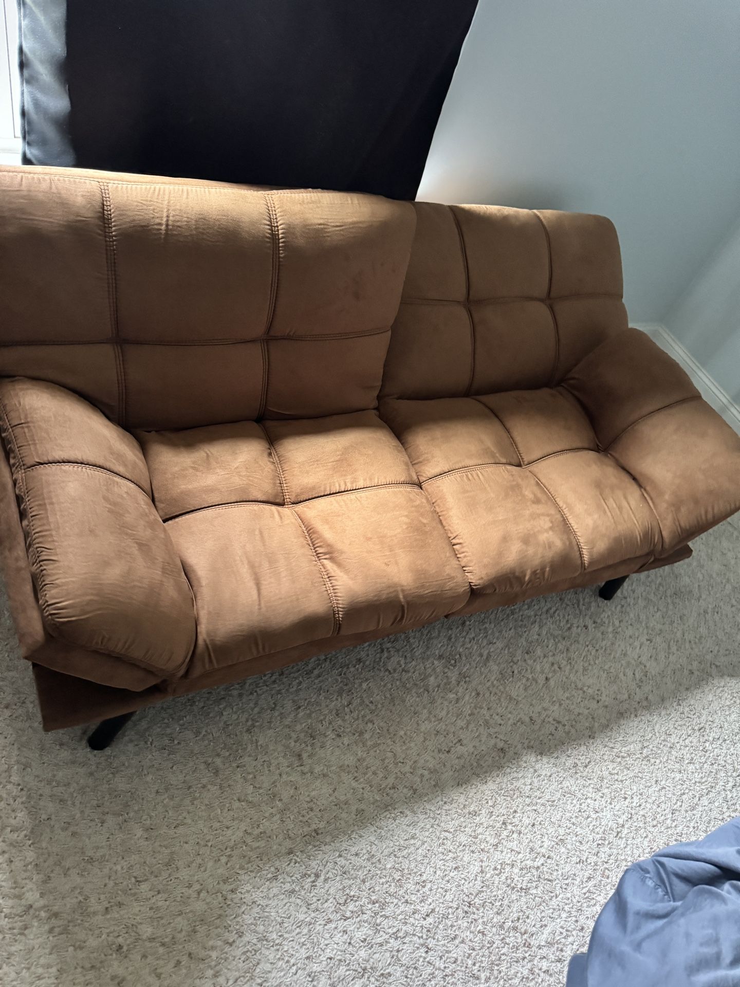 Futon with Movable Arms and Back