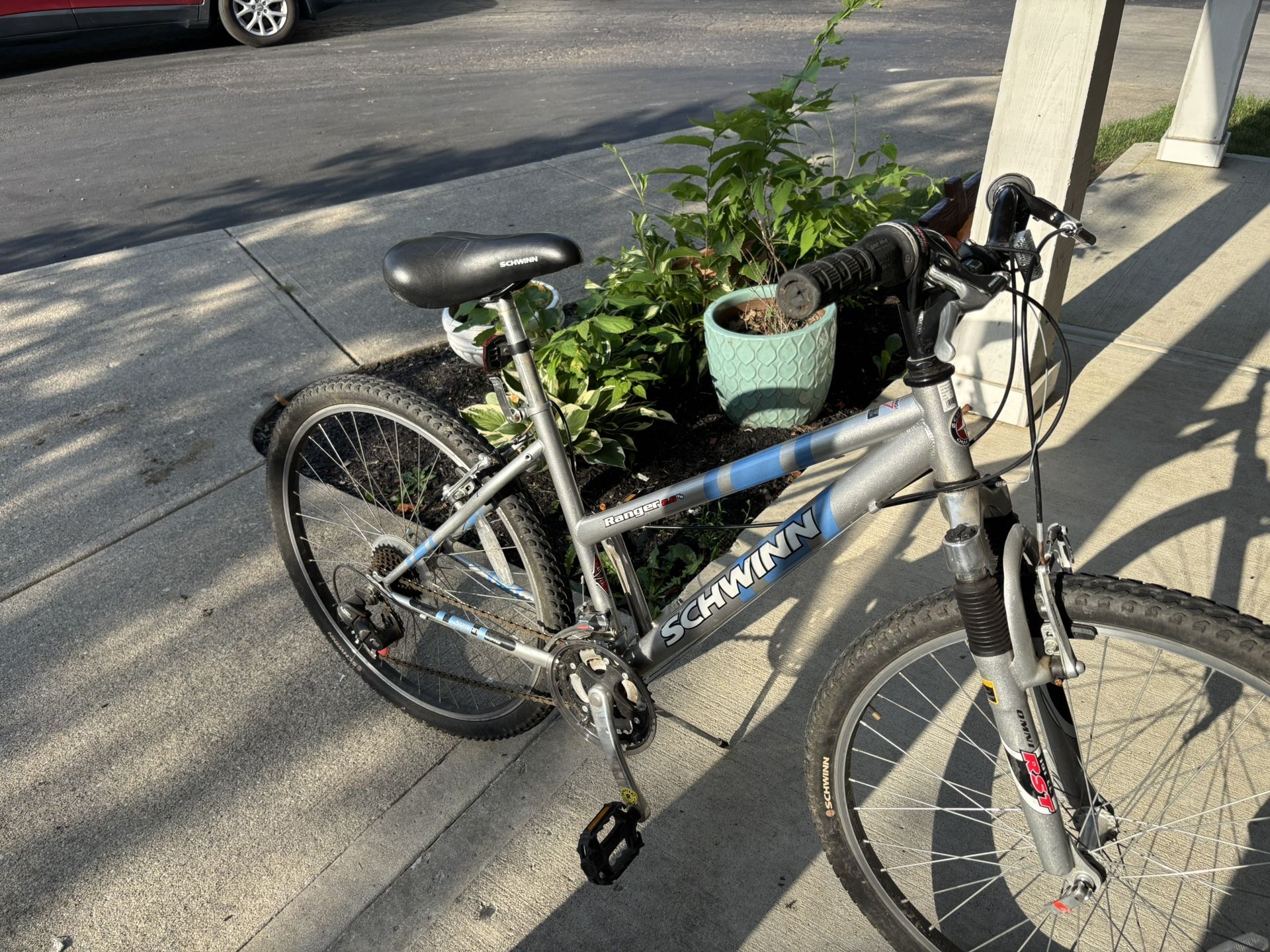 Schwinn Quality Ranger Bike 26” FS Women’s, S2601TG, High ten tubing,