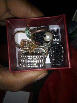 Costume jewelry ( Rings )