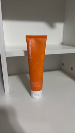 Olehenriksen Truth Juice Daily Cleanser