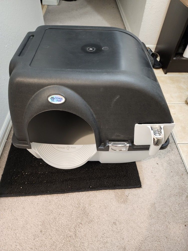 Omega Paw Litter Box For Free! (Sale Pending)