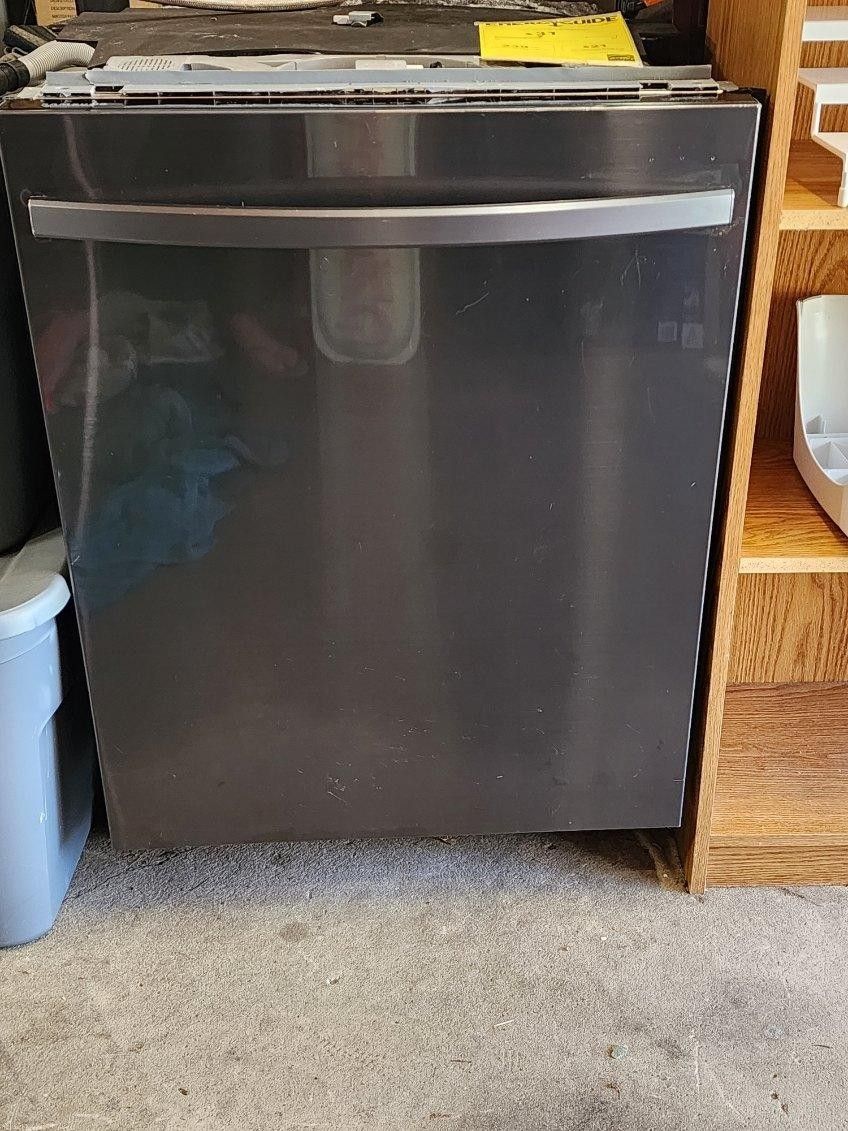 StormWash 42 dBA Dishwasher In Black Stainless Steel