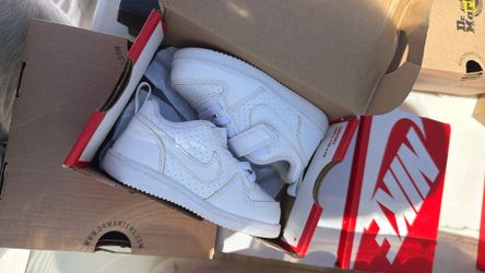 Nike court borough low