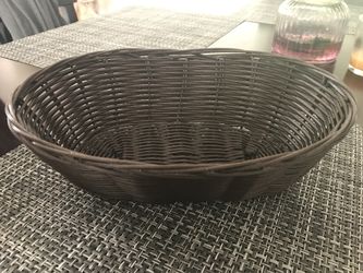 Wicker bread serving baskets