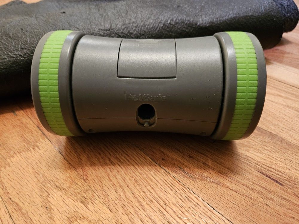 Interactive Dog Treat Chaser
