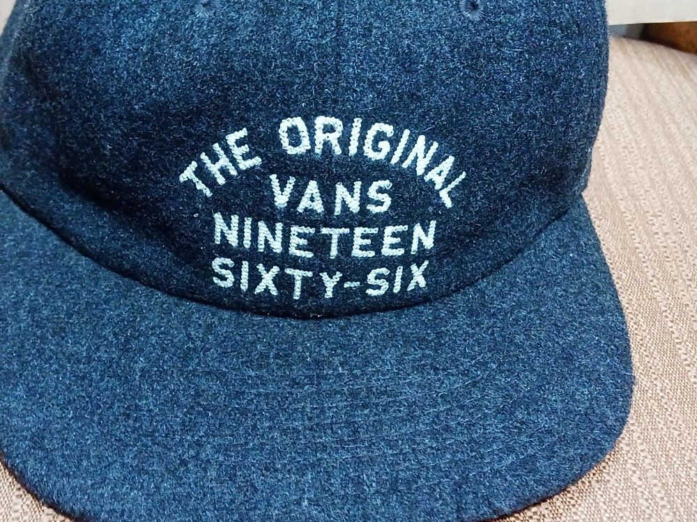 GORGEOUS VANS UNISEX CAP