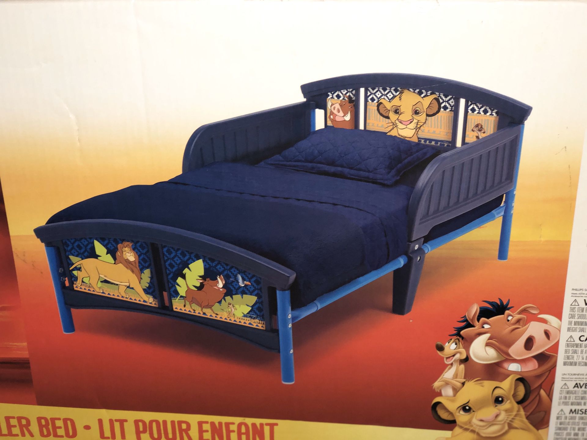 Lion king toddler bed (mattress not included )