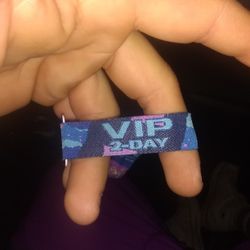 Sunday Vip