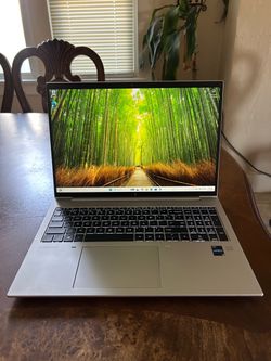 HP EliteBook Laptop 16”