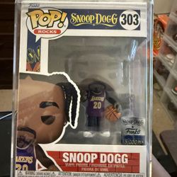 Snoop dogg lakers funko pop new