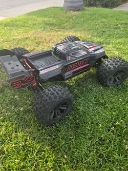 🔥 ARRMA KRATON 6S BLX EXB — LATEST VERSION — $600 OBO 🔥