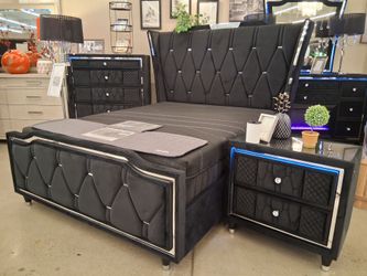 Luxurious Velvet 4PC Bedroom set on sale