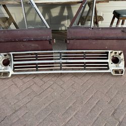 Ford 68 Grille Shell 