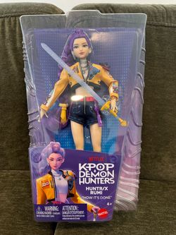 New Mattel K-Pop Demon Hunter Doll Yumi Sword in Hand