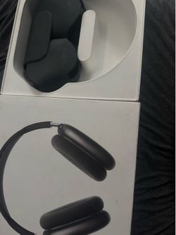 AirPods pro max Case and box