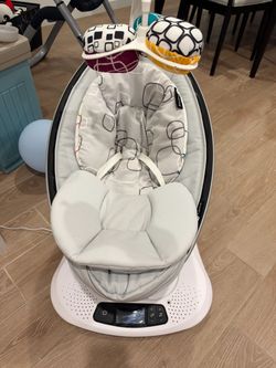 4 moms baby swing