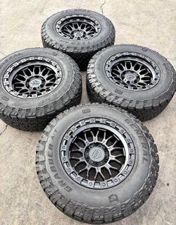 🔱🌀 Vendo Rines nuevos para Toyota Tacoma y Chevy Silverado con llantas semi nuevas