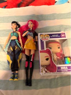 K-pop Demon Hunters doll lot Mira & Zoe and Funko