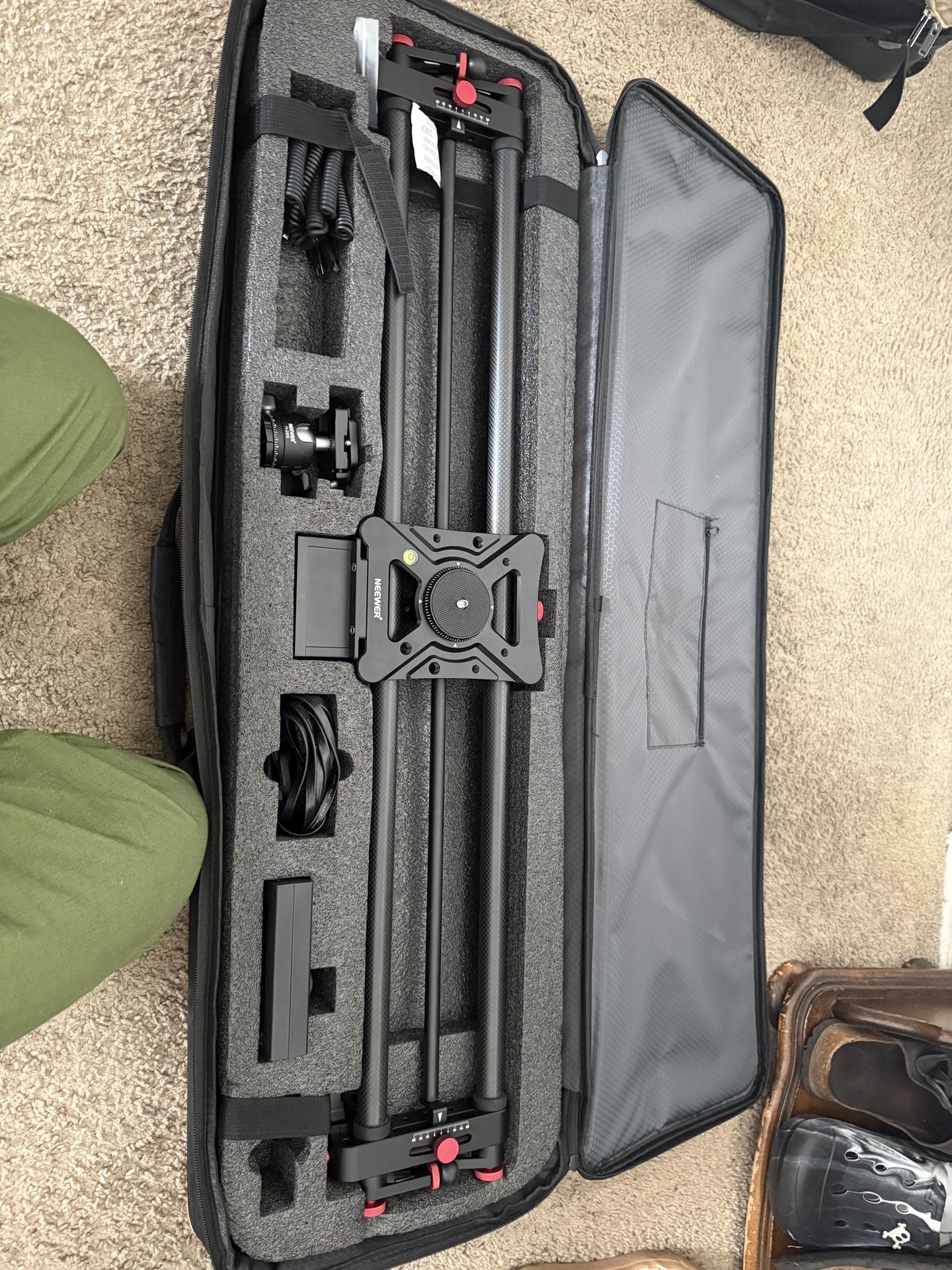 Newer Motoroized Camera Slider (3 feet)